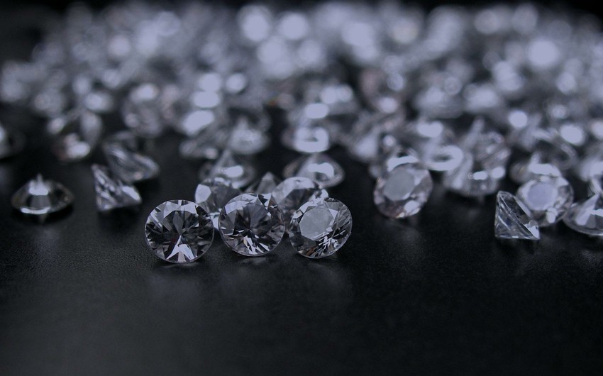 В Великобритании планируют выпускать экологичные алмазы из воздуха