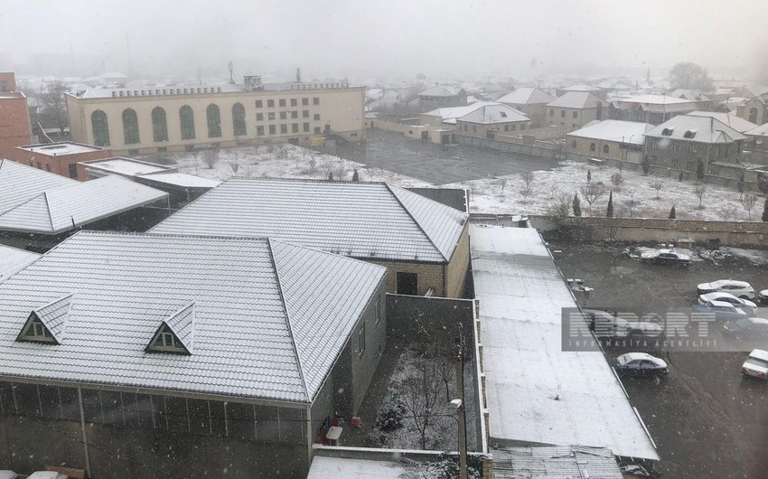 В Гяндже выпал первый снег 