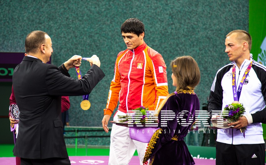 ​Азербайджан завоевал на Евроиграх первую золотую медаль по греко-римской борьбе