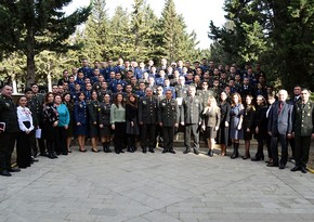 В Институте военного управления состоялась церемония выпуска интенсивных курсов иностранных языков