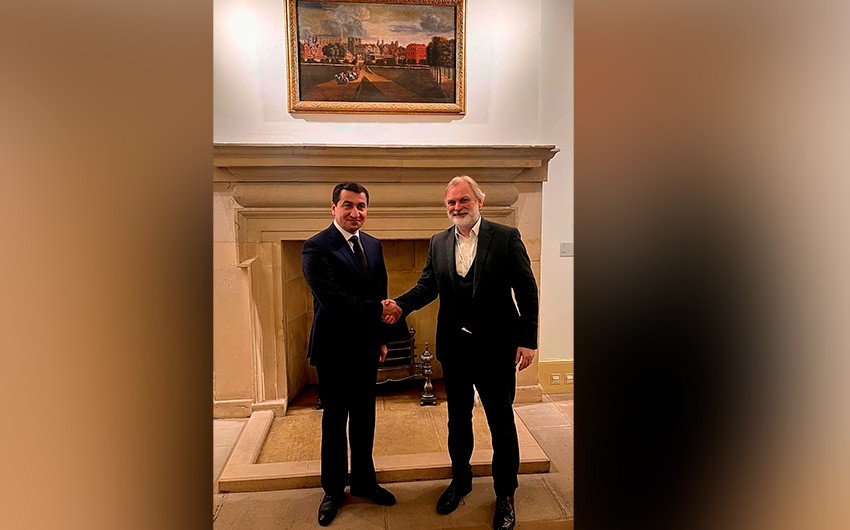 Azerbaijani presidential assistant meets UK national security adviser