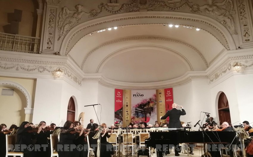 В Баку открылся первый Международный фортепианный фестиваль