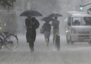 На юго-западе Японии более 13 тыс. человек получили указание к эвакуации из-за ливней