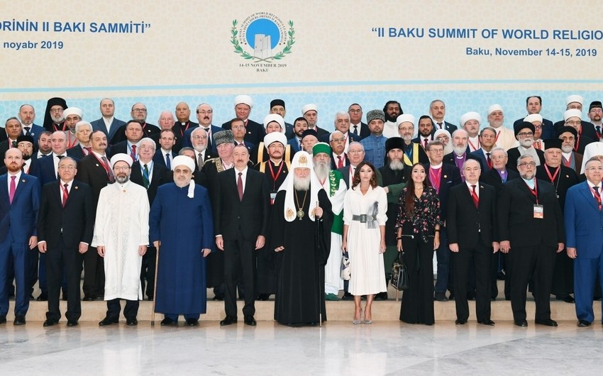 Президент Азербайджана Ильхам Алиев принимает участие на II Саммите мировых религиозных лидеров