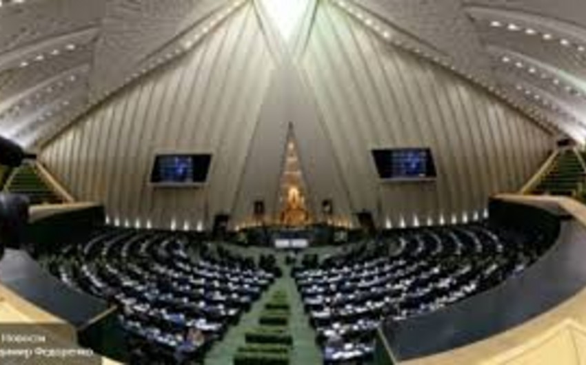 Кандидатами на выборах в парламент Ирана зарегистрировались более 11,5 тысячи человек