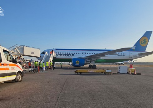 Самолет рейса Стамбул-Самарканд совершил вынужденную посадку в Баку