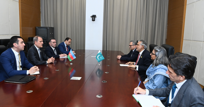 Обсуждены двусторонние отношения между Азербайджаном и Пакистаном