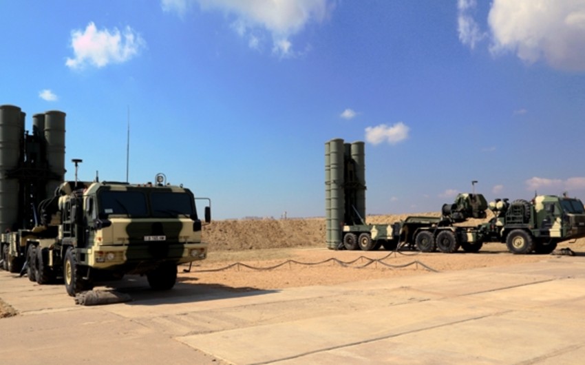 Азербайджанские военнослужащие проводят учения с зенитно-ракетными комплексами S-300 PMU - ВИДЕО