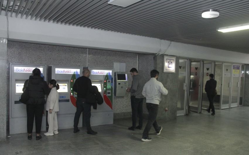 “Koroğlu” metrostansiyasının keçidlərində yükləmə terminalları quraşdırılıb