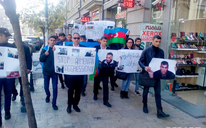 Azerbaijani activists protest in front of Armenian embassy in Tbilisi