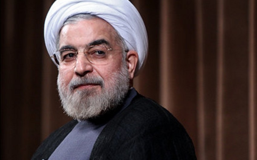 Рухани рассчитывает на снятие санкций с Ирана в январе