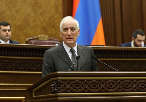 Президент Армении завтра посетит Грузию
