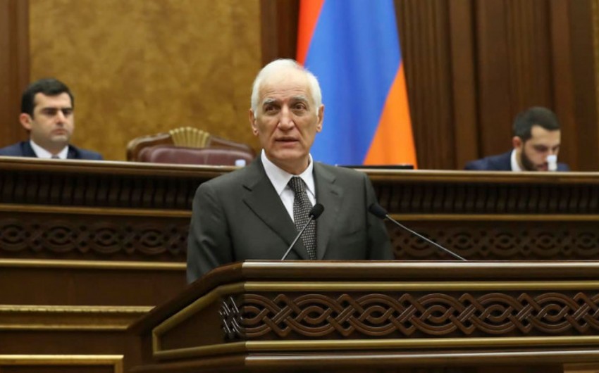 Президент Армении завтра посетит Грузию