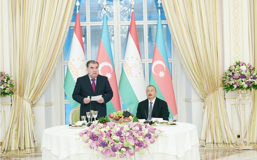Эмомали Рахмон: Мы радуемся успехам Азербайджана