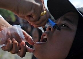 Polio vaccination operation begins in central Gaza Strip