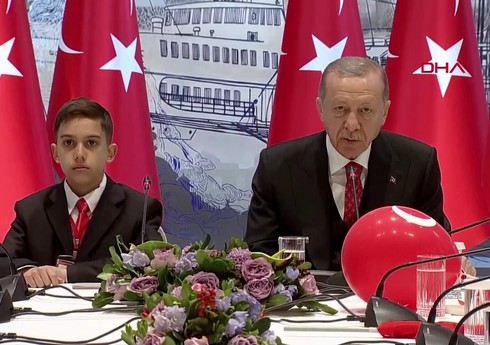 Президент Турции: Мы вернем пострадавших от землетрясения к нормальной жизни