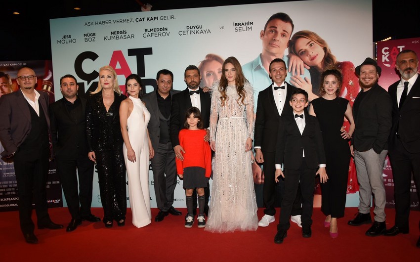İstanbulda “Çat Kapı Aşk” filminin qala-gecəsi keçirilib