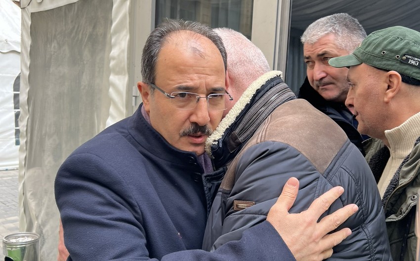 Посол Турции принял участие в траурной церемонии по погибшему в результате теракта в посольстве Азербайджана