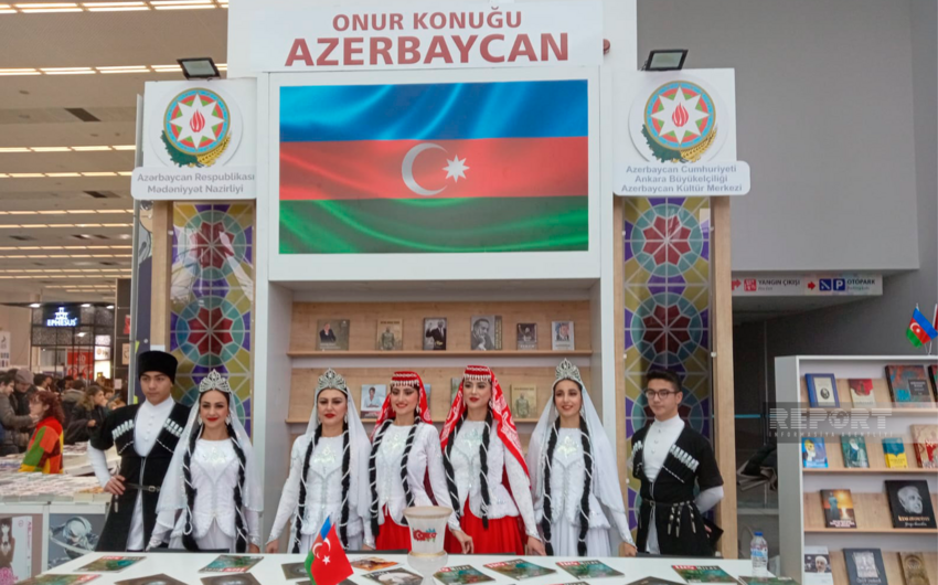 Azerbaijan represented at book fair in Ankara