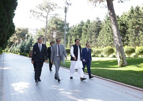 Pakistan’s Federal Minister on visit to Azerbaijan 