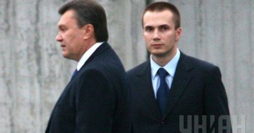 İsveçrə Yanukoviç və oğluna qarşı sanksiyalar tətbiq edib
