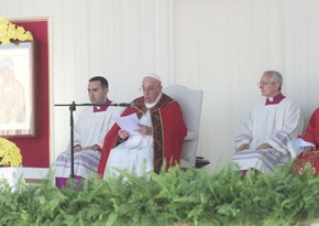 Папа Римский призвал молиться о мире между Азербайджаном и Арменией