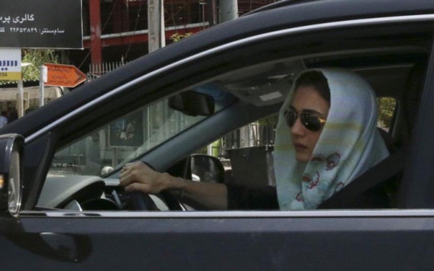​İranda qadın sürücülərə məxsus minlərlə avtomobil müsadirə edilib