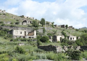 Американская путешественница: Очень печально наблюдать руины в Карабахе
