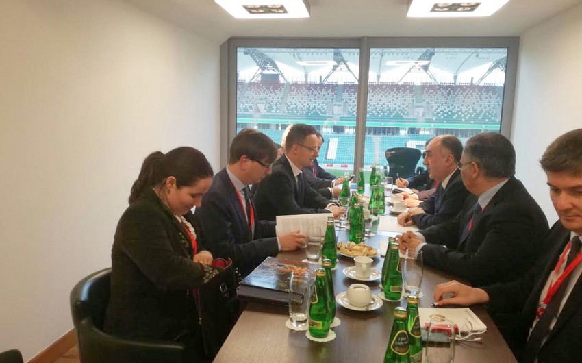 Министр иностранных дел Азербайджана посетит Венгрию