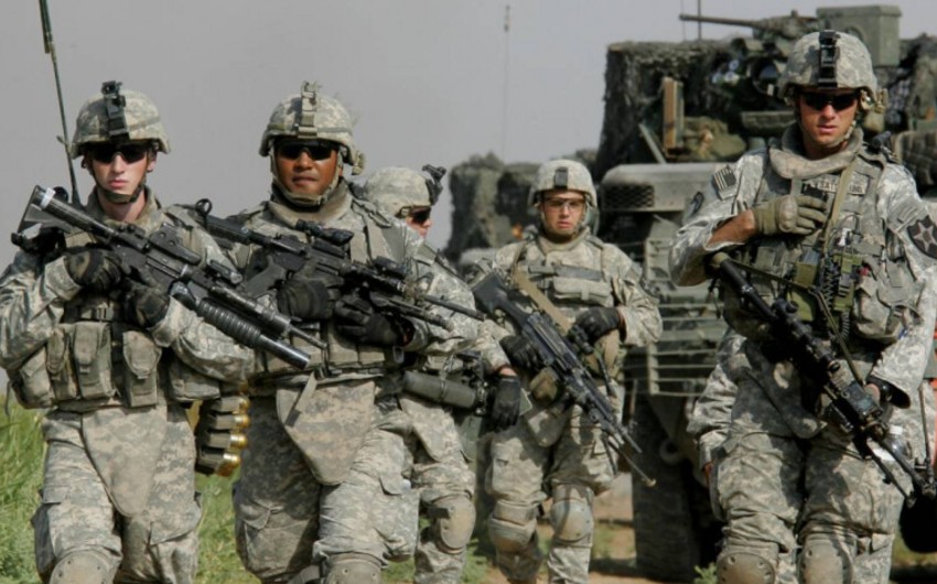 US transfer about 900 more troops to Middle East