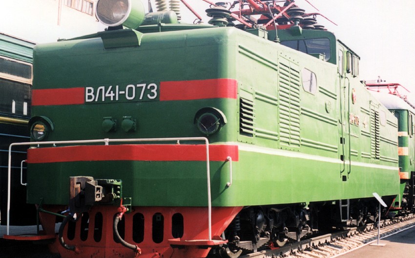 Azerbaijan to purchase electric locomotives from Kazakhstan