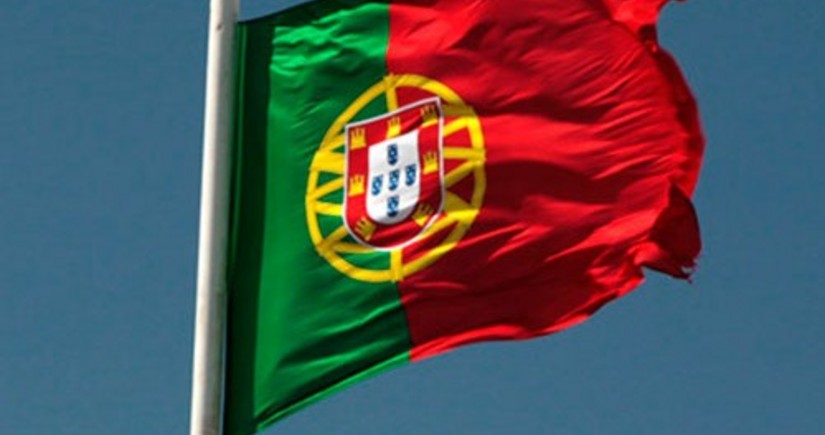 Portugal borrows to keep NATO ships afloat