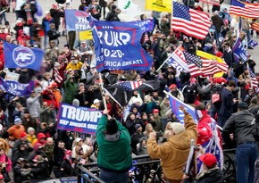 Los-Ancelesdə yeni toqquşmalar, “Trump” otelinin yanında atışma olub