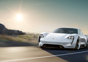 Porsche provides all-electric glimpse of supercars - VIDEO