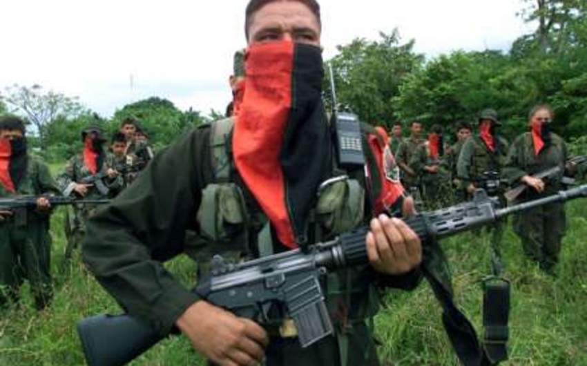 Kolumbiyada terrorçu təşkilatın rəhbəri və 3 əlaltısı öldürülüb