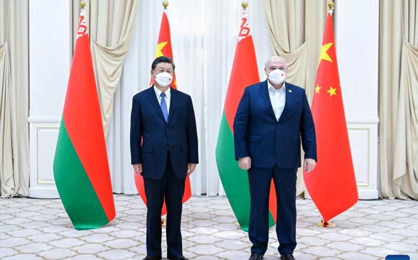 Lukashenko invites Xi Jinping to visit Belarus