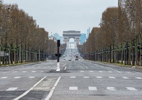 В Париже более 110 человек оштрафовали за незаконную вечеринку