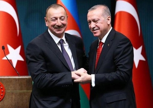 Эрдоган поздравил Азербайджан с 30-летием восстановления независимости