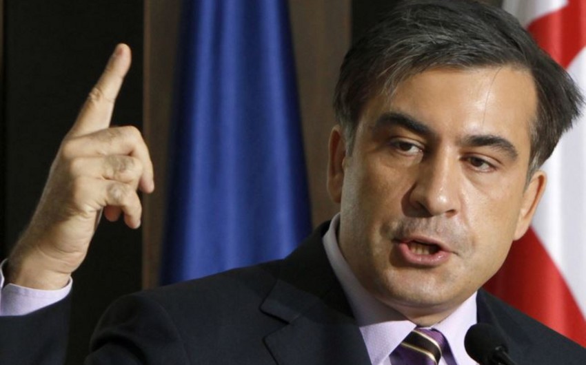 Saakaşvili Gürcüstanın indiki hakimiyyətini istefa verməyə çağırıb