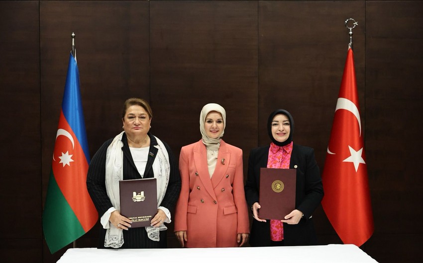 Подписан протокол о сотрудничестве между структурами парламентов  Азербайджана и Турции