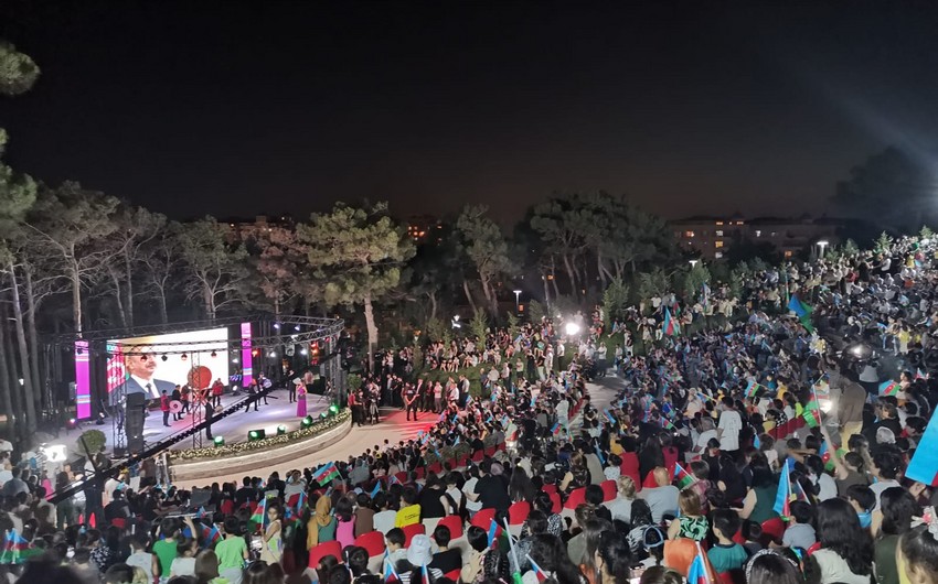 Bakıda Laçının geri qaytarılması ilə əlaqədar konsert və atəşfəşanlıq olub