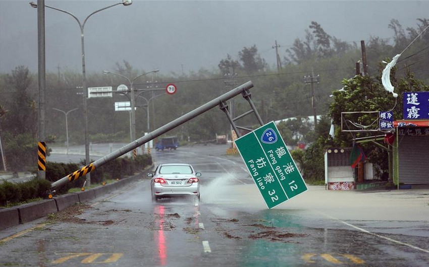 Жертвами тайфуна Хато в Южном Китае стали девять человек