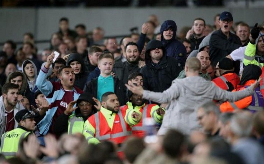 На матче Вест Хэм  Челси произошли массовые столкновения болельщиков