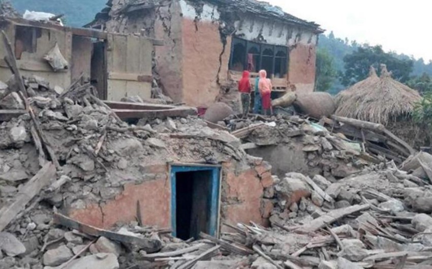 5.2 magnitude earthquake strikes Nepal