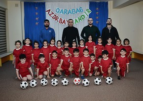 AFFA rəsmiləri “Bağçalarda Futbol Dərsi” layihəsi çərçivəsində Türkan qəsəbəsində olublar