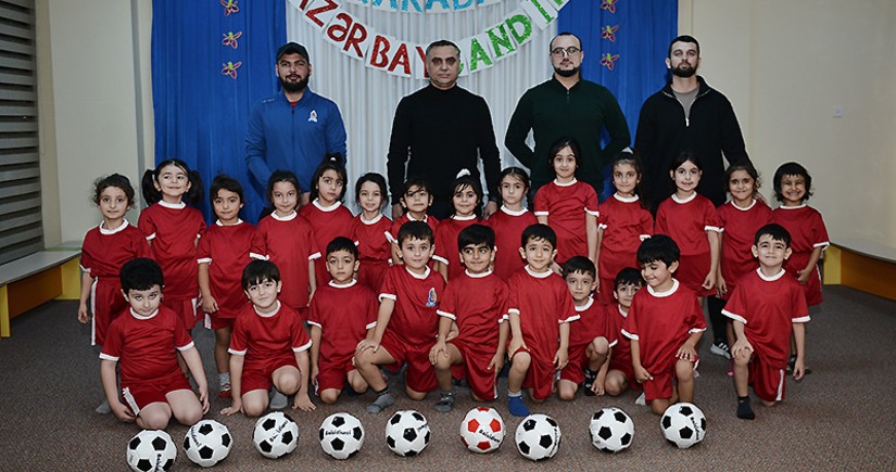 AFFA rəsmiləri “Bağçalarda Futbol Dərsi” layihəsi çərçivəsində Türkan qəsəbəsində olublar