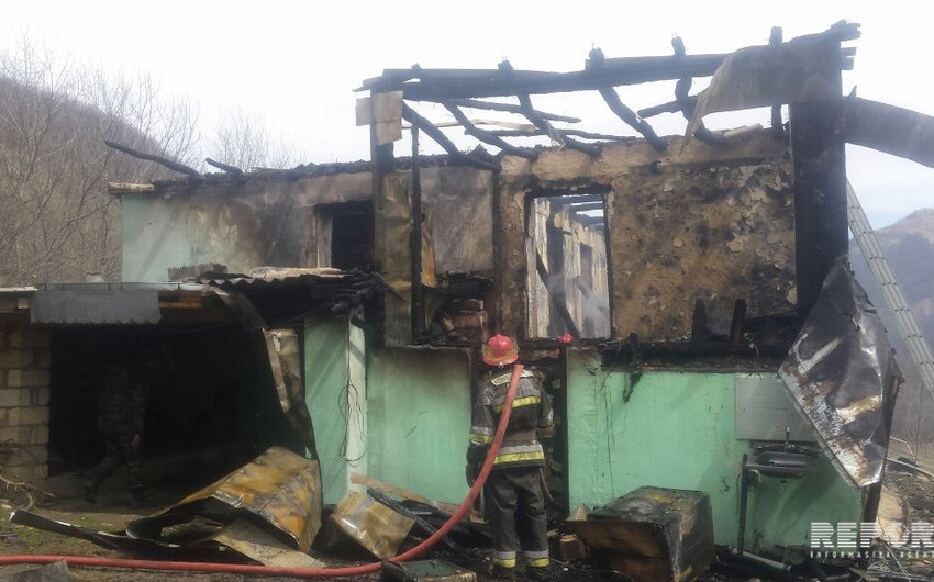 В Губе подожгли дом директора школы
