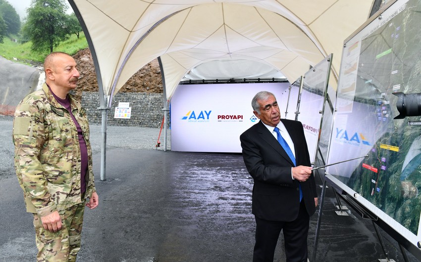Ilham Aliyev reviews construction of two tunnels on Toghanali-Kalbajar highway