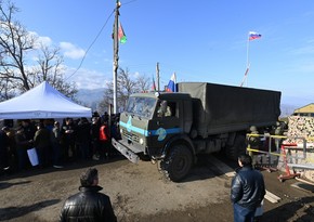 Peacekeepers' supply vehicles pass freely along Shusha-Khankandi road again 