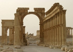 Palmyra arch that survived ISIS to be replicated in London